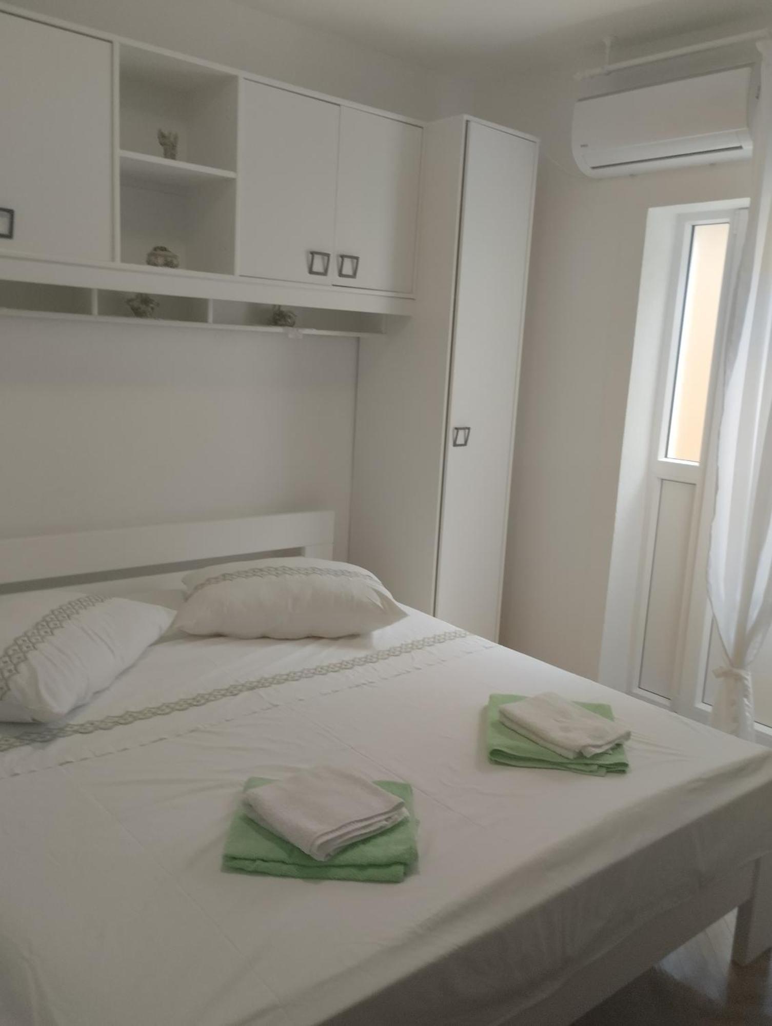 Soba Biondic Apartment เซนญ์ ภายนอก รูปภาพ